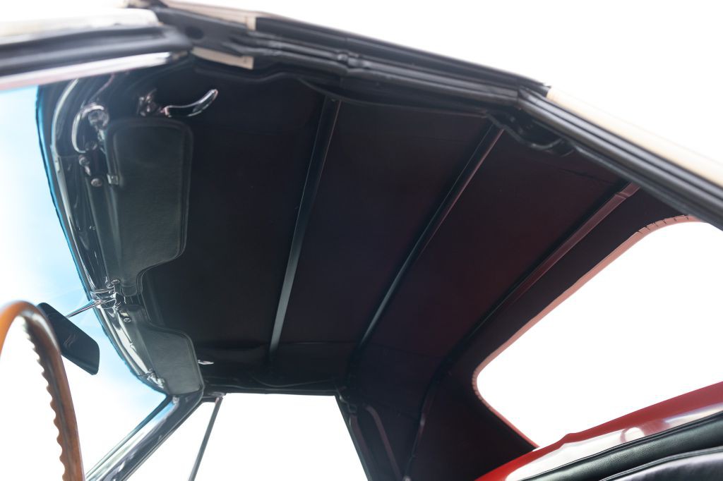 1965 Chevrolet Corvette Image 110