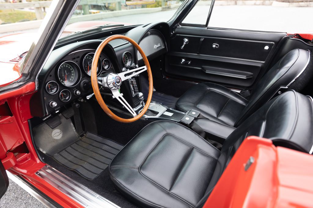 1965 Chevrolet Corvette Image 121