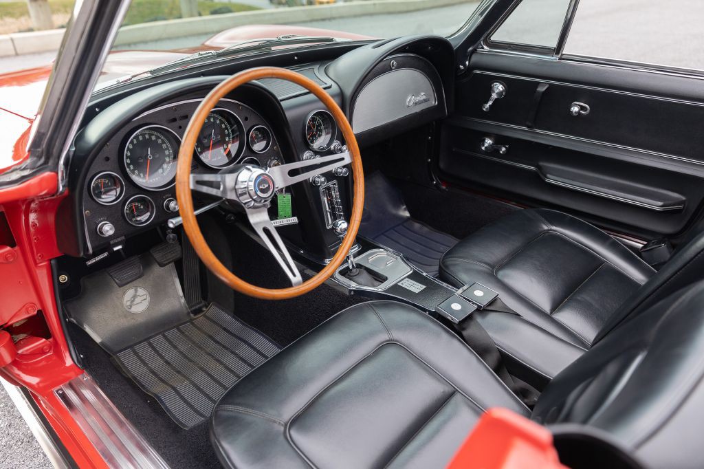 1965 Chevrolet Corvette Image 122