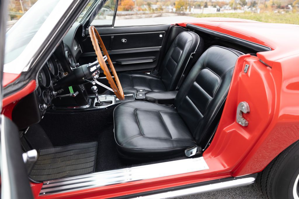 1965 Chevrolet Corvette Image 124