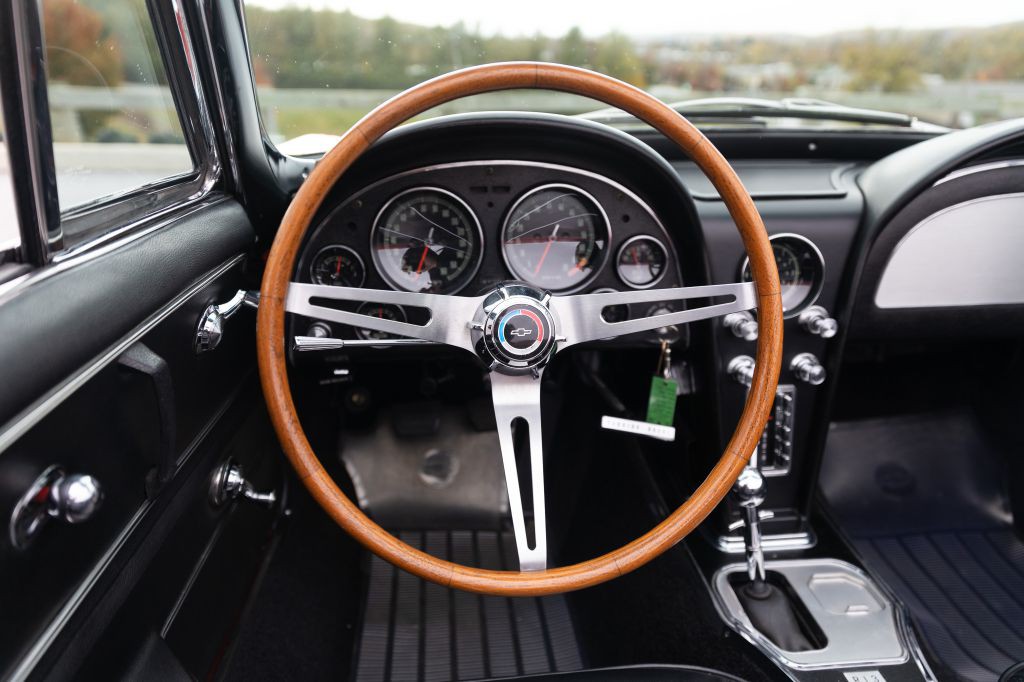 1965 Chevrolet Corvette Image 138