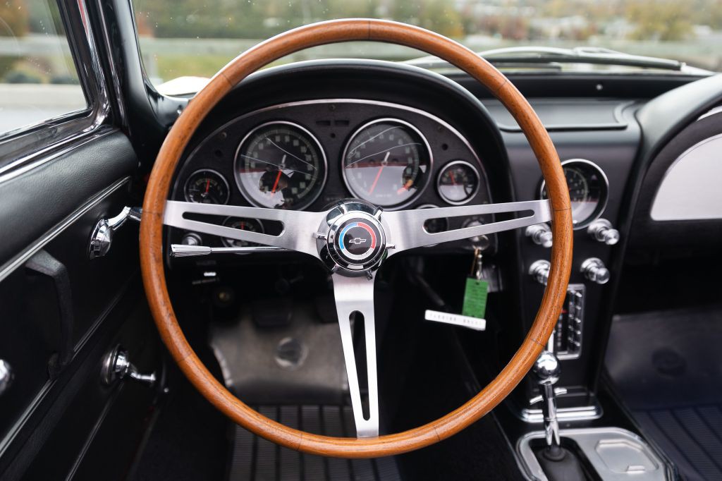 1965 Chevrolet Corvette Image 139