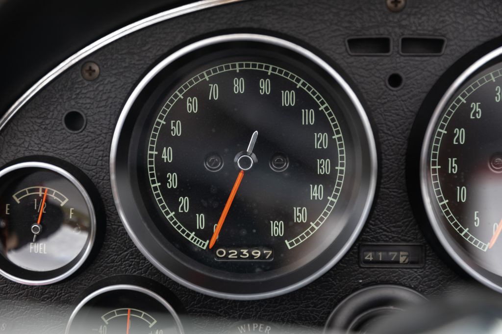 1965 Chevrolet Corvette Image 152