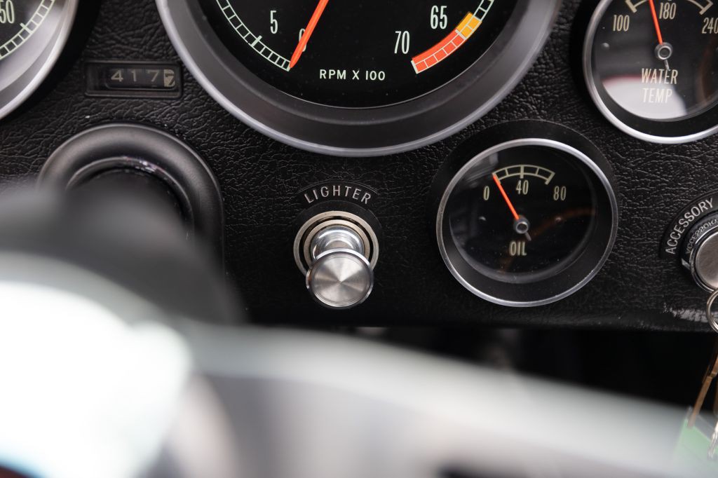 1965 Chevrolet Corvette Image 155