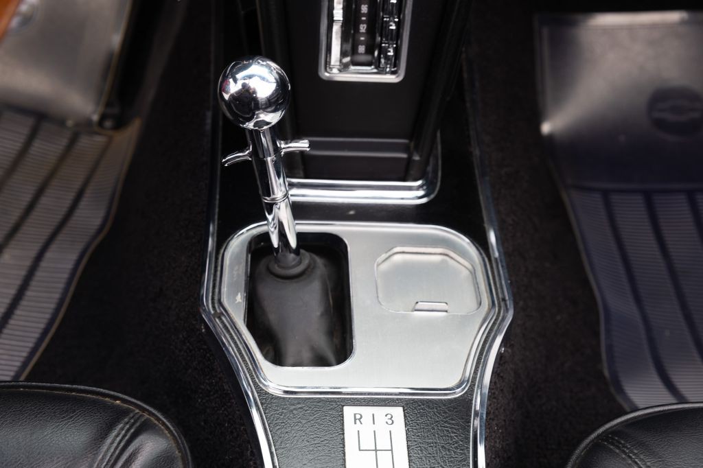 1965 Chevrolet Corvette Image 172