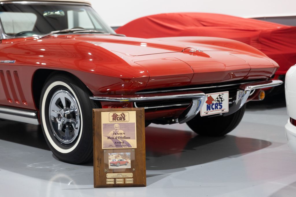 1965 Chevrolet Corvette Image 217
