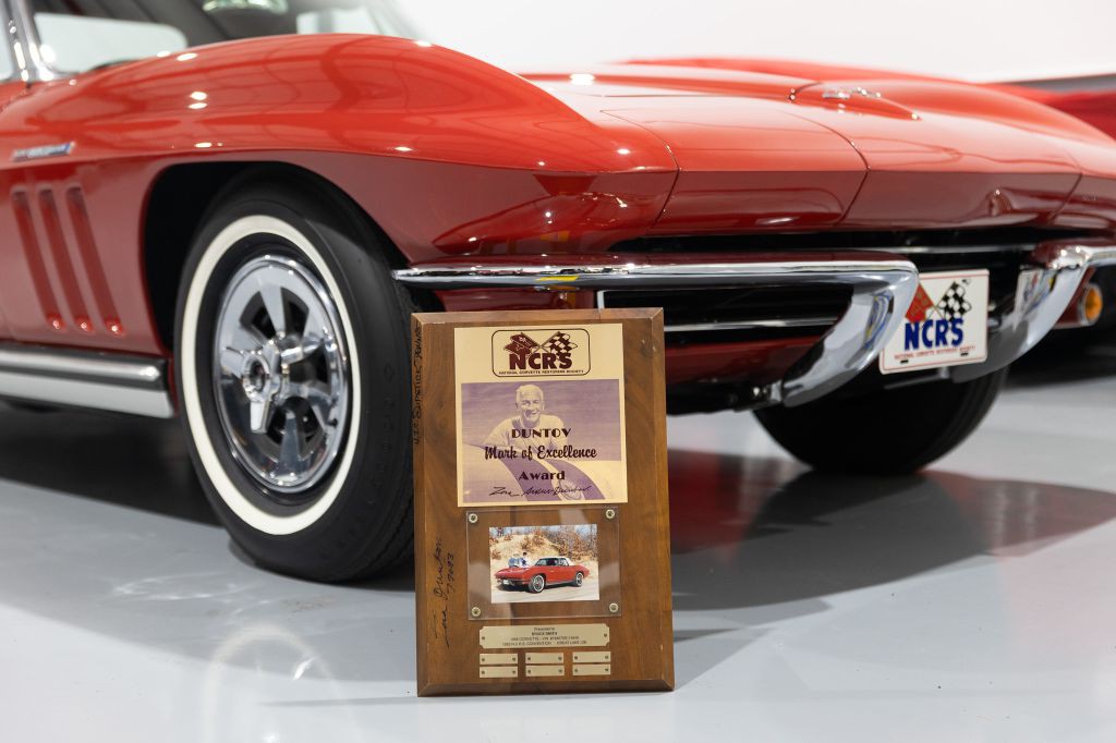 1965 Chevrolet Corvette Image 218