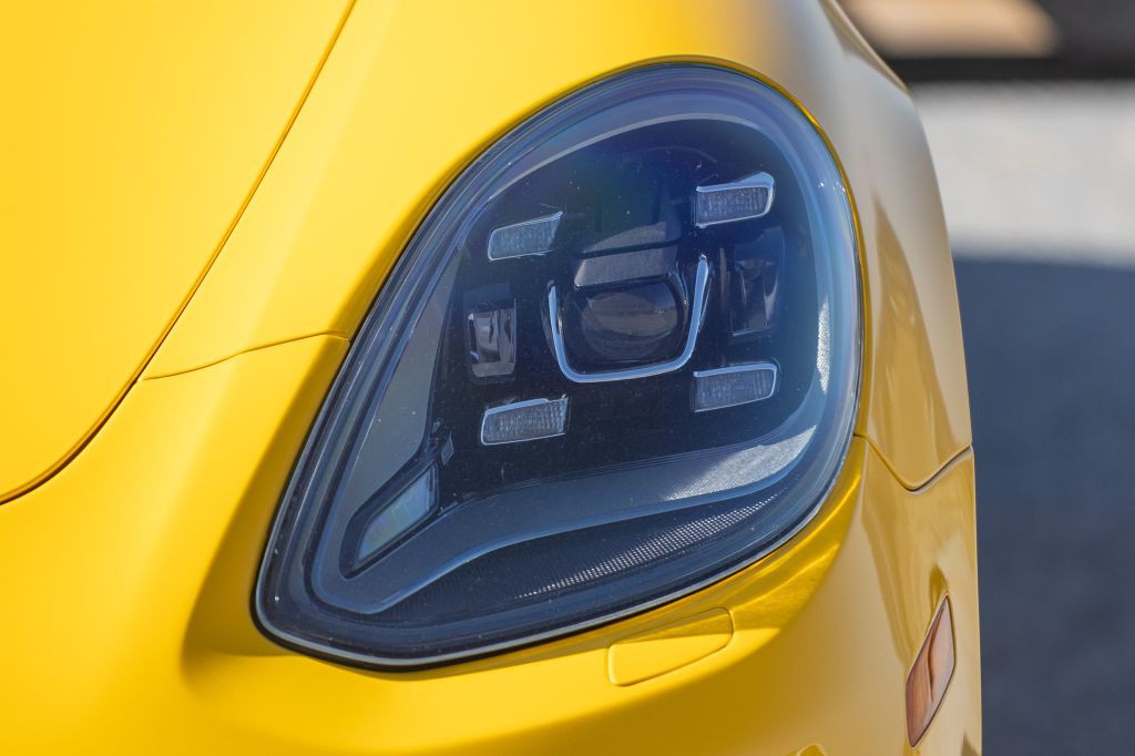 2018 Porsche Panamera Image 17