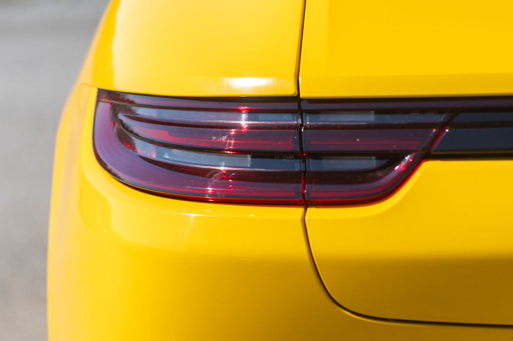 2018 Porsche Panamera Image 39