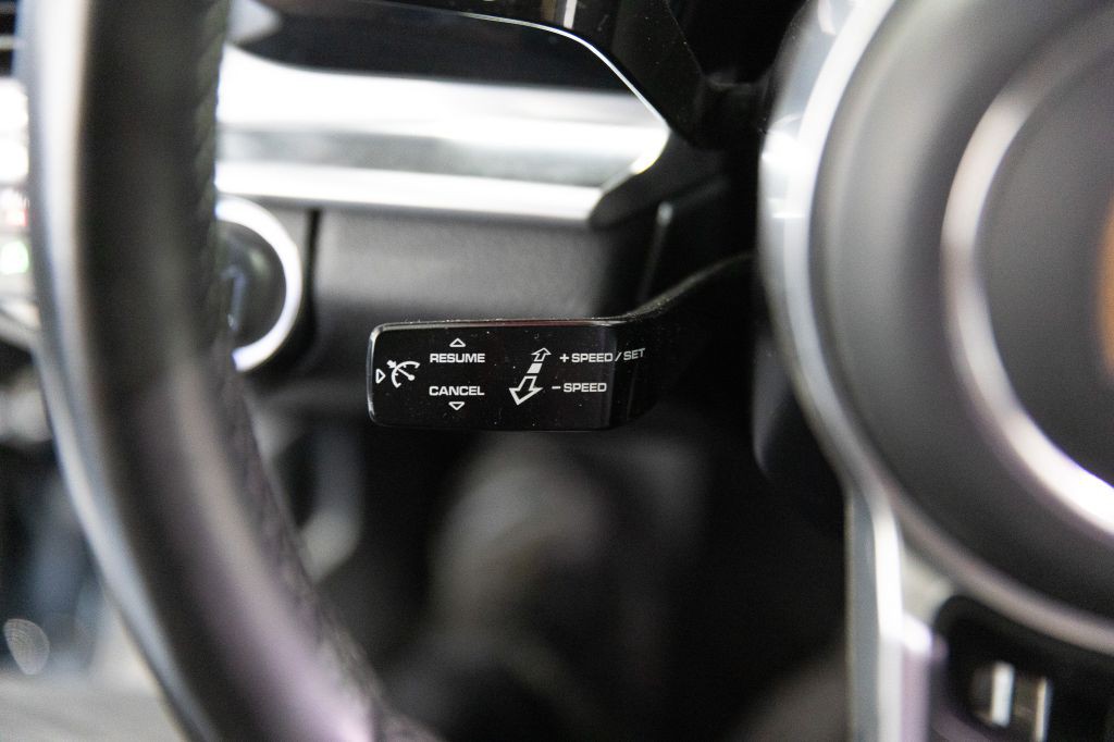 2018 Porsche Panamera Image 82