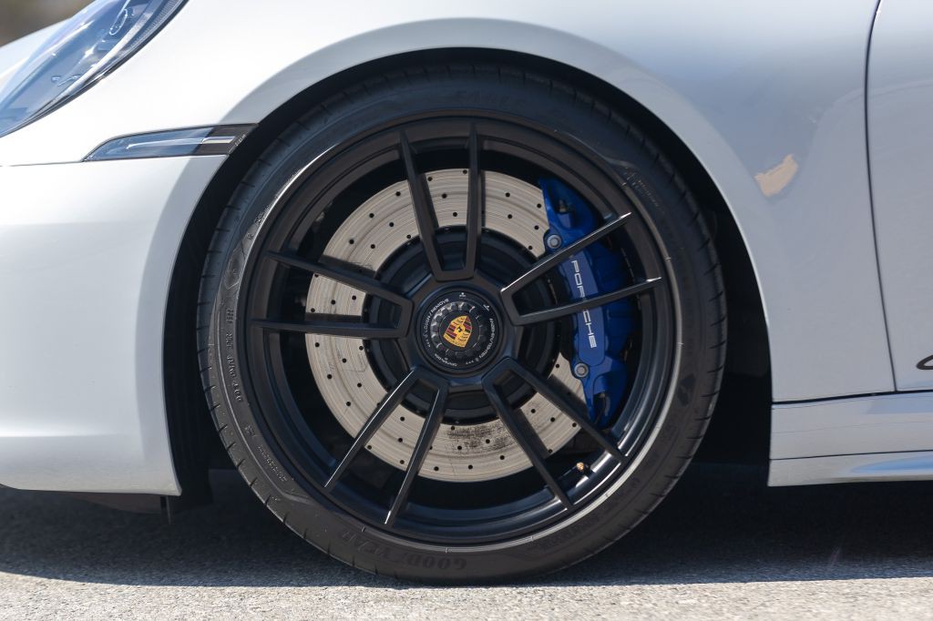 2023 Porsche 911 Image 25