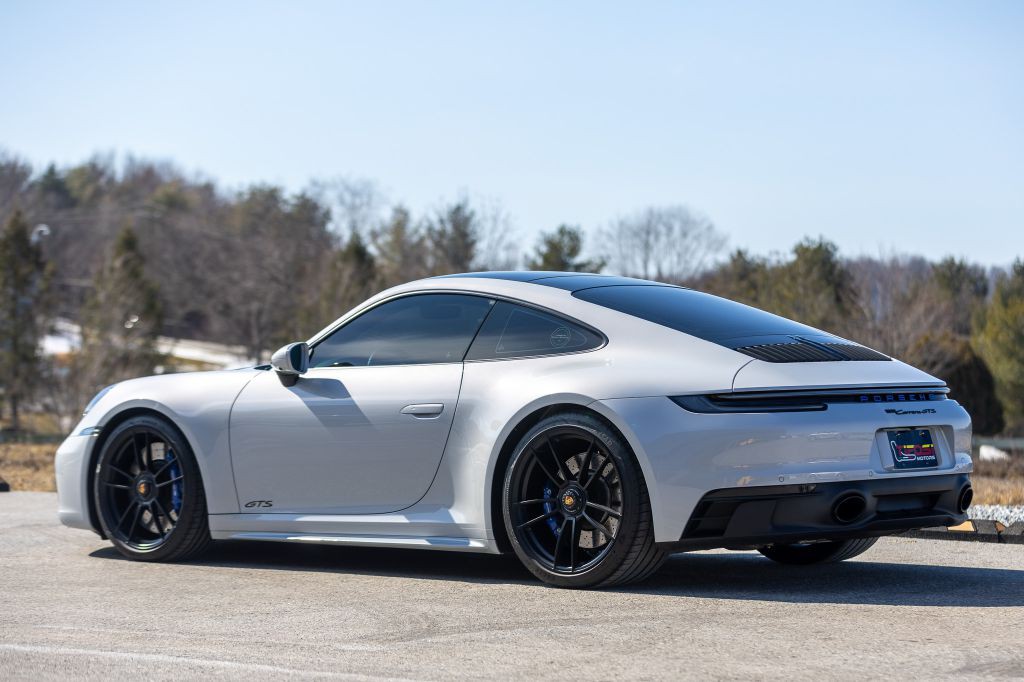 2023 Porsche 911 Image 30