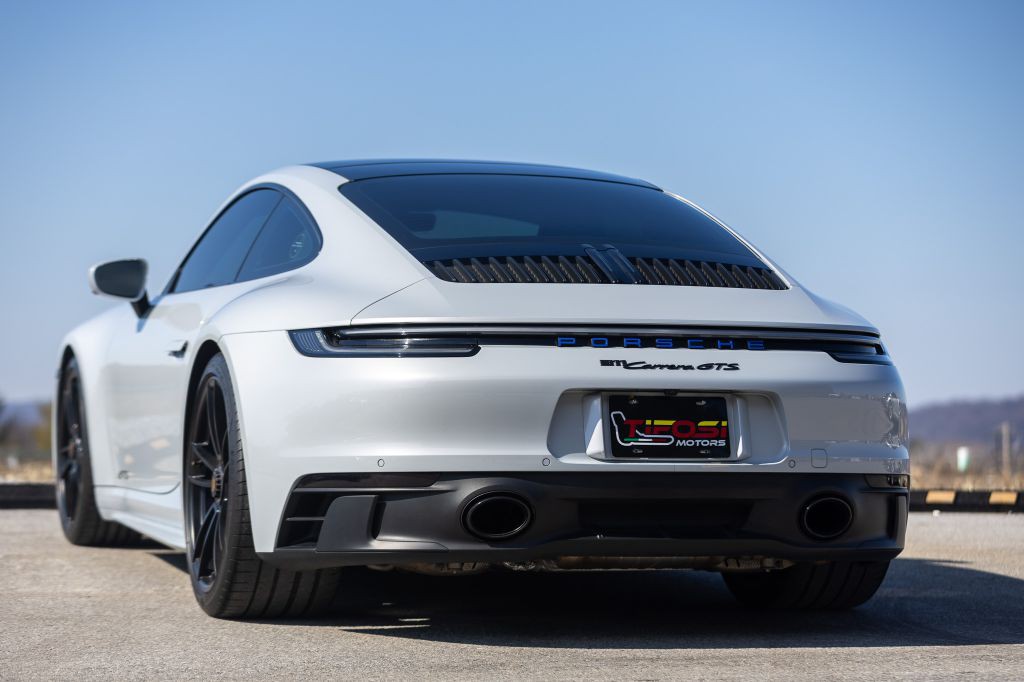 2023 Porsche 911 Image 33