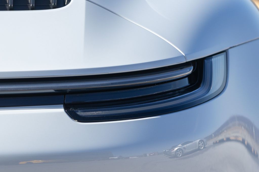 2023 Porsche 911 Image 38