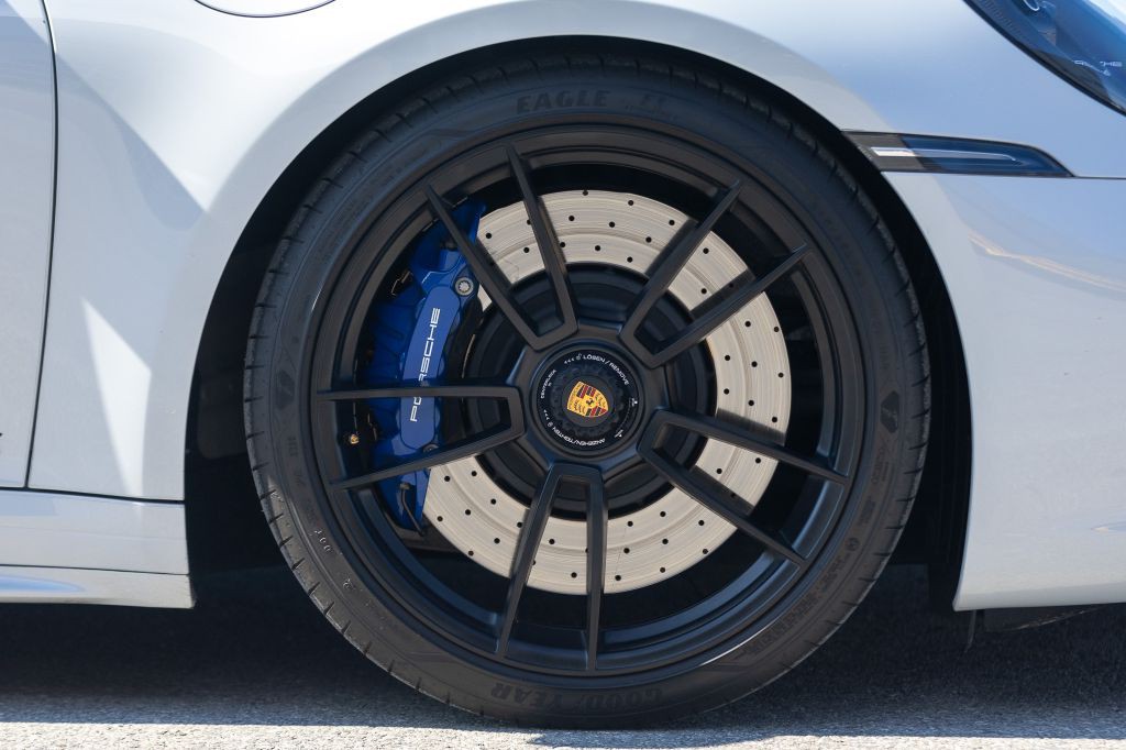 2023 Porsche 911 Image 43