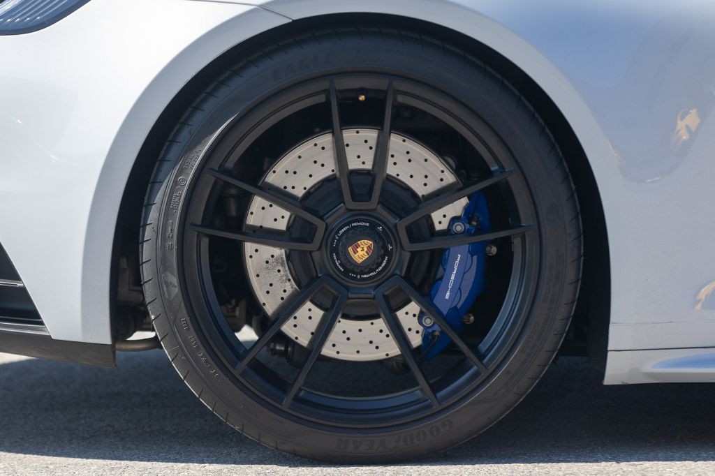 2023 Porsche 911 Image 46