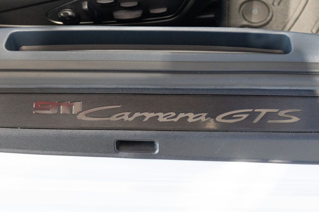 2023 Porsche 911 Image 64