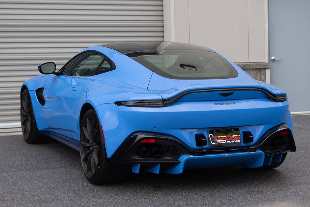 2021 Aston Martin Vantage Image 16