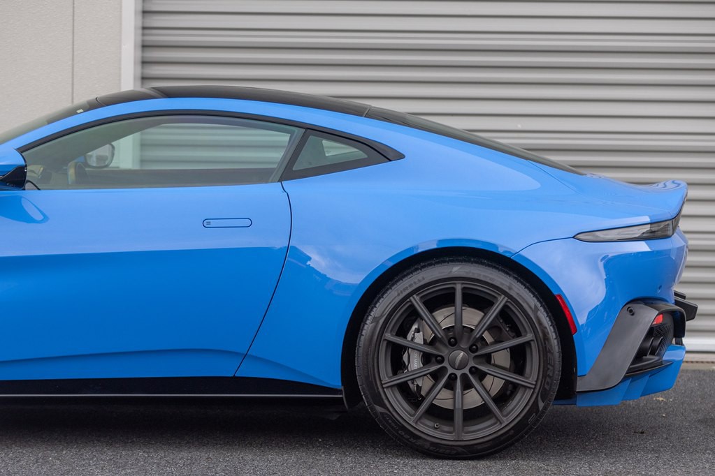 2021 Aston Martin Vantage Image 32