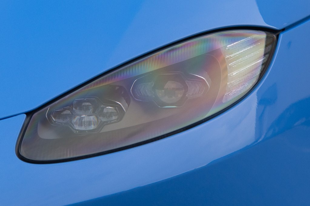 2021 Aston Martin Vantage Image 45