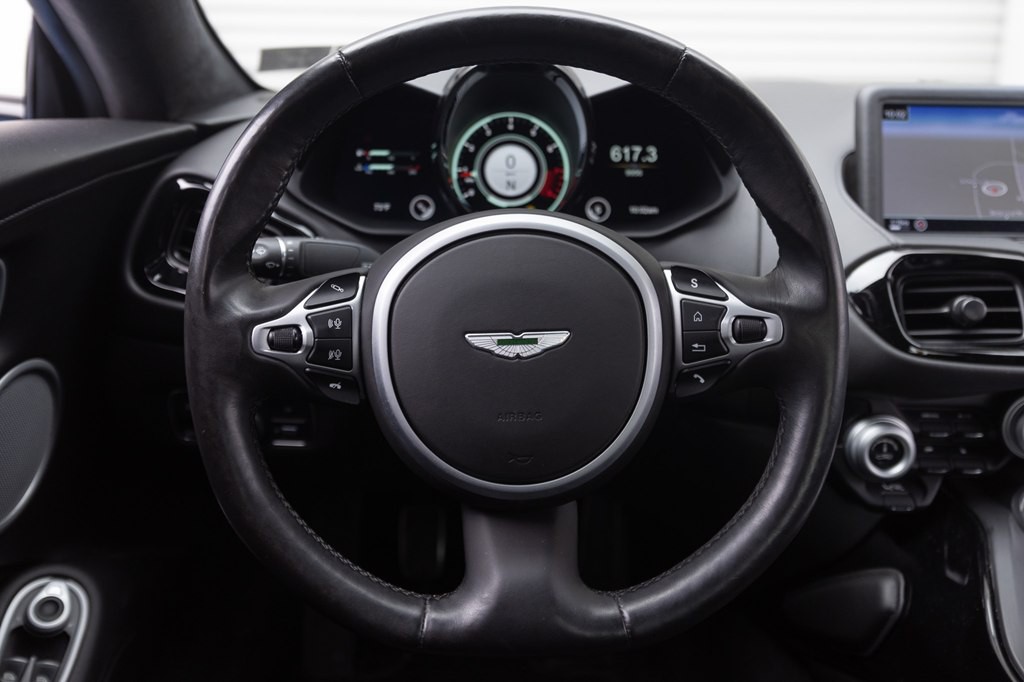 2021 Aston Martin Vantage Image 95