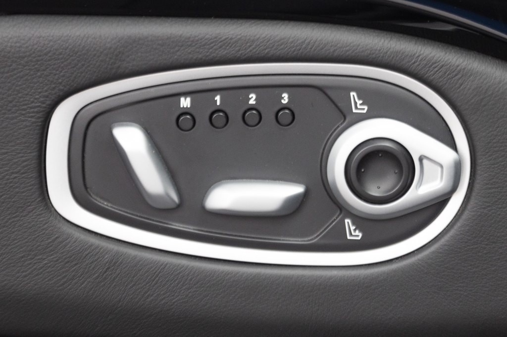 2021 Aston Martin Vantage Image 97