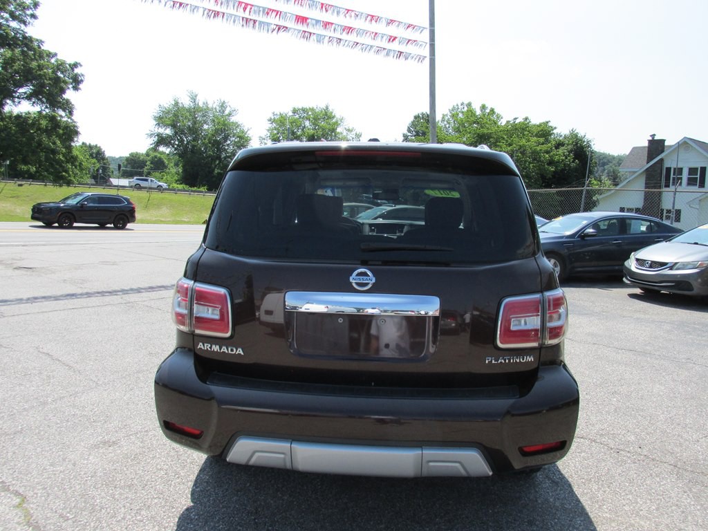 2017 Nissan Armada Image 4