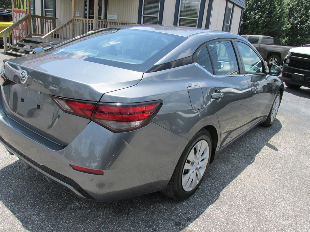 2021 Nissan Sentra Image 4
