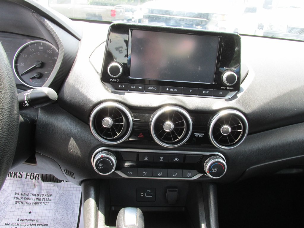 2021 Nissan Sentra Image 11