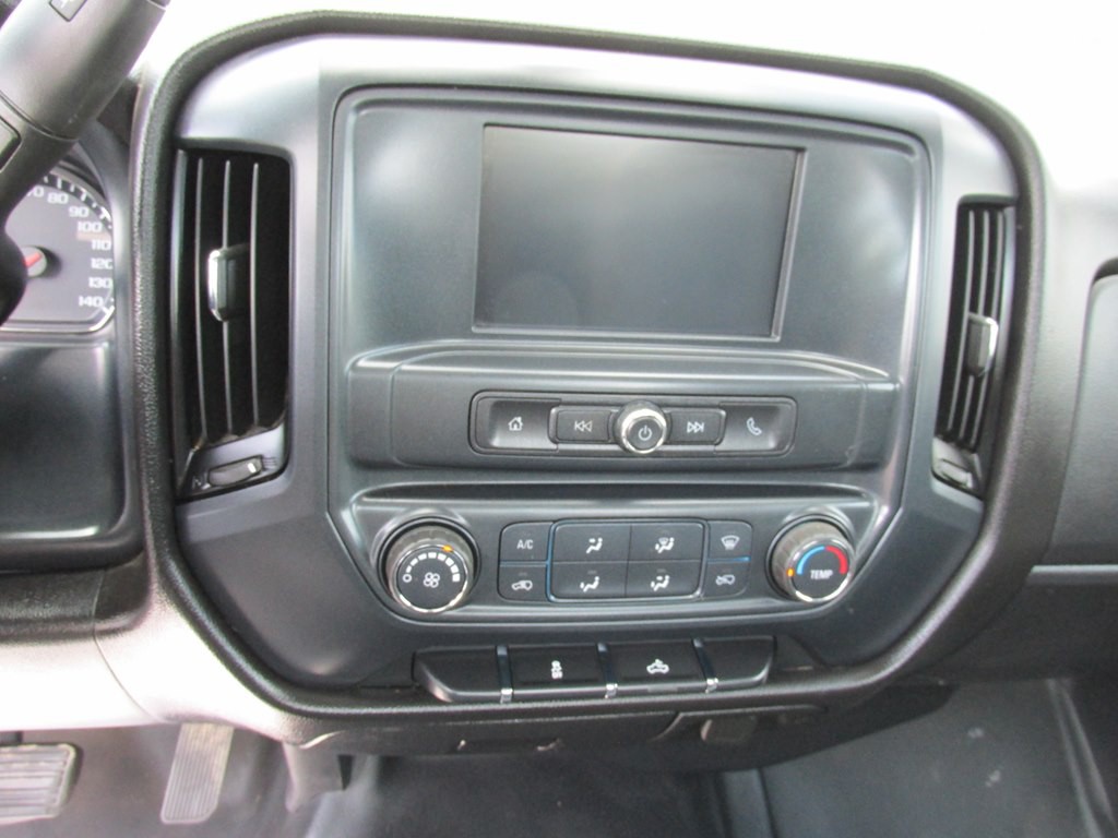 2018 Chevrolet Silverado 1500 Image 9