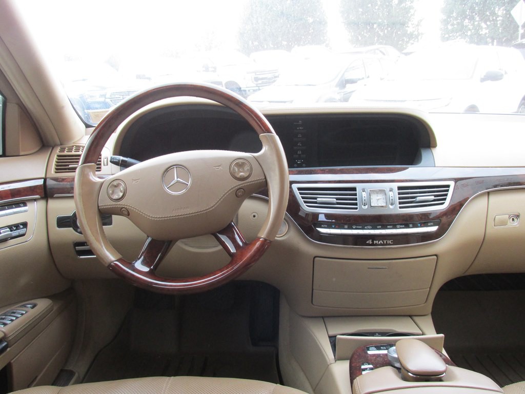 2008 Mercedes-Benz S-Class Image 13