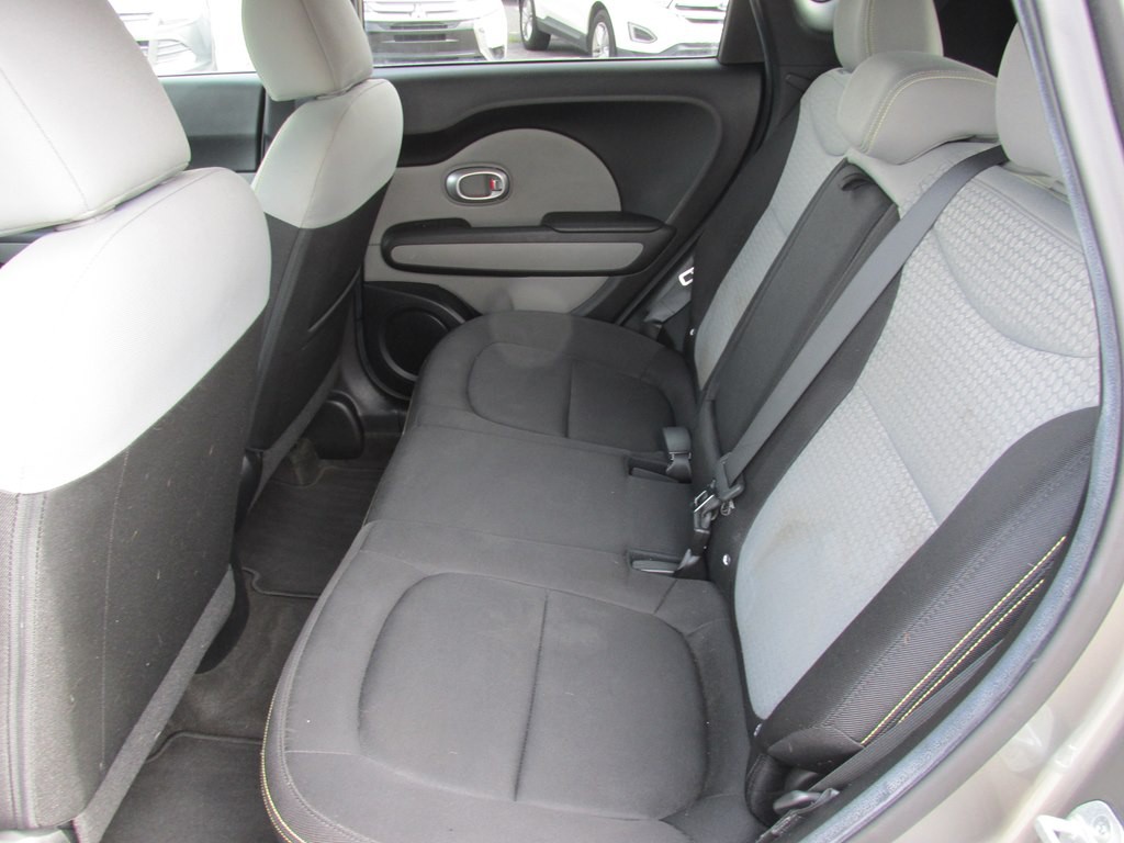 2016 Kia Soul Image 8