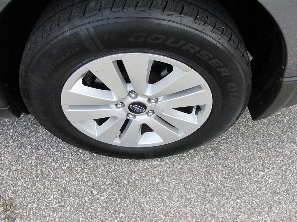 2016 Subaru Outback Image 9