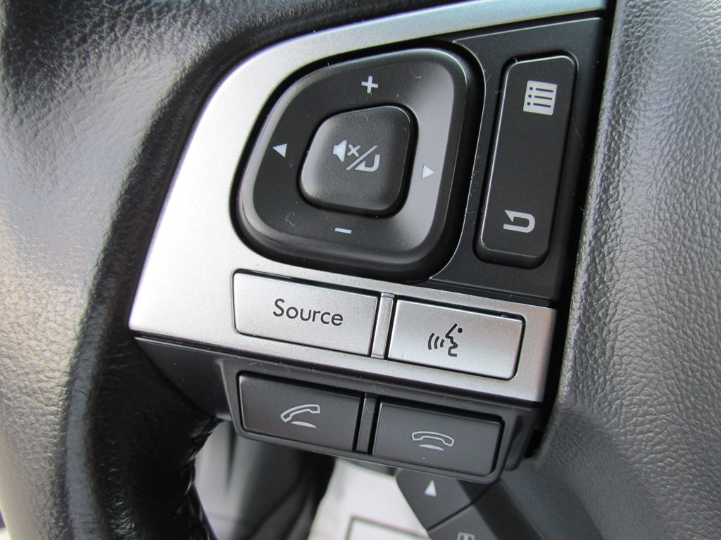 2016 Subaru Outback Image 18