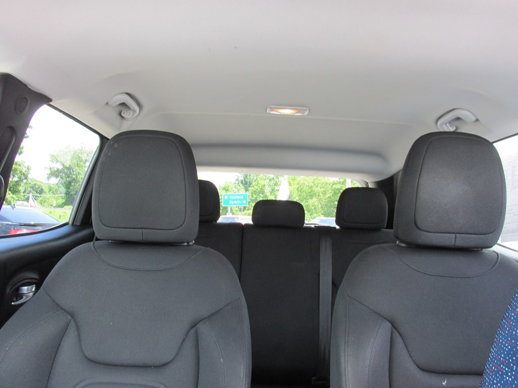 2018 Jeep Renegade Image 18