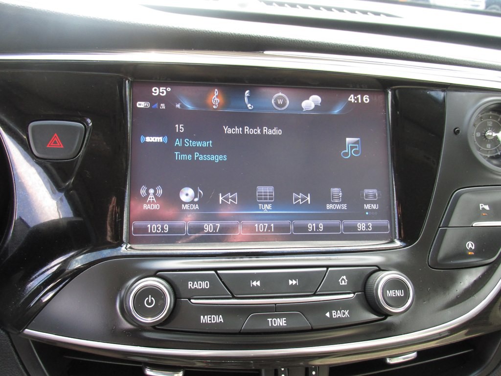 2019 Buick Envision Image 11