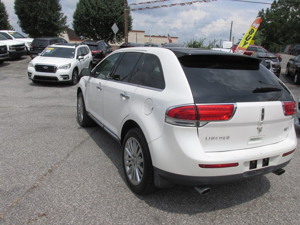 2011 Lincoln MKX Image 7