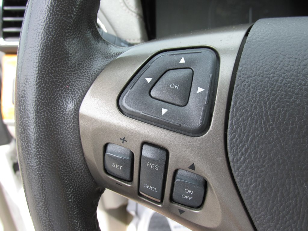 2011 Lincoln MKX Image 15