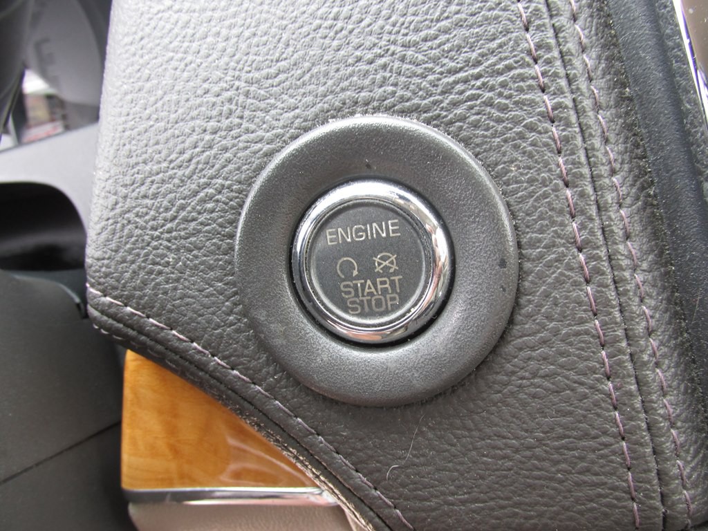 2011 Lincoln MKX Image 16