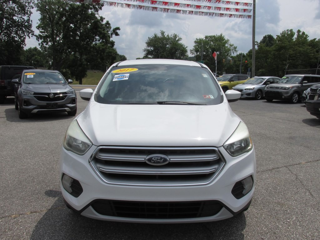 2017 Ford Escape Image 2