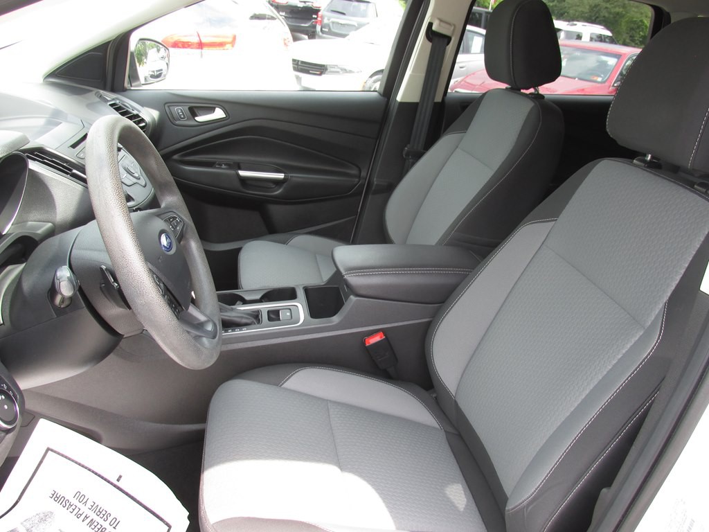 2017 Ford Escape Image 10