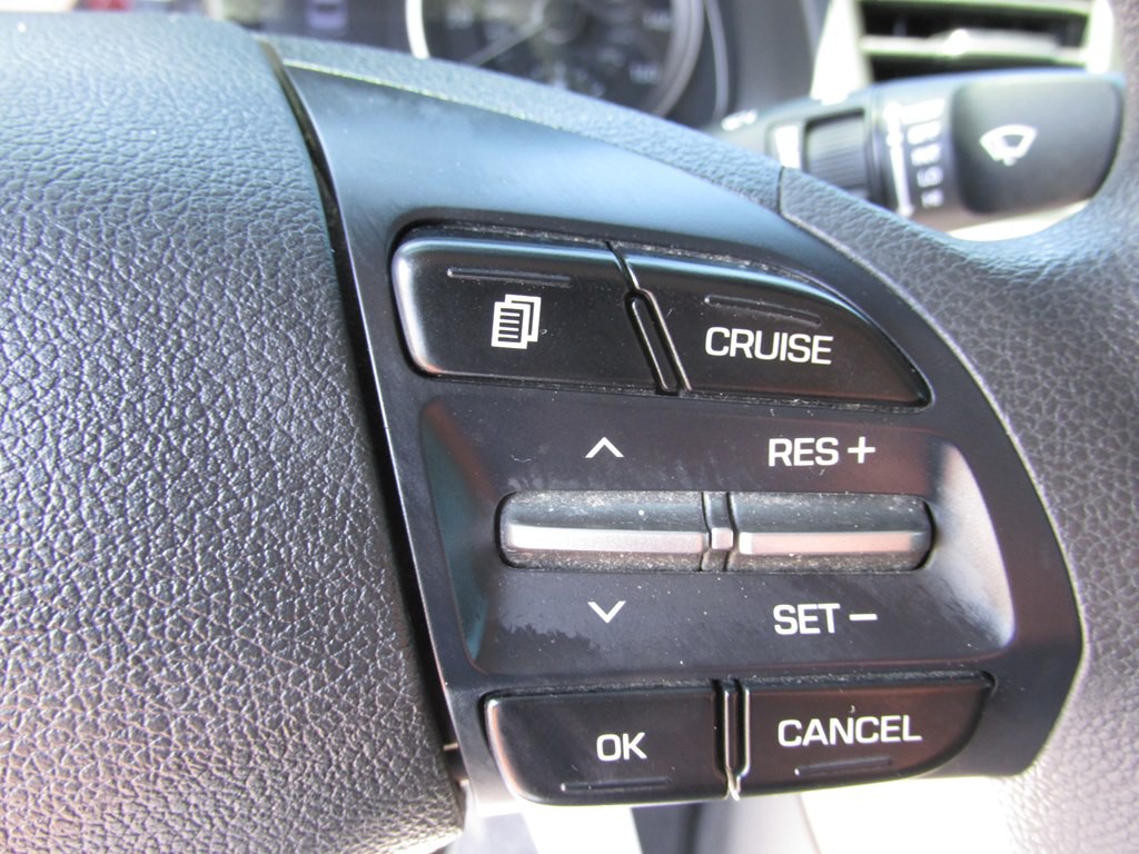 2020 Hyundai Elantra Image 11