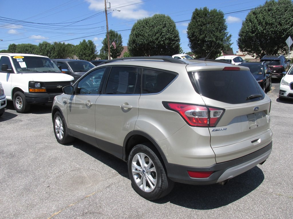 2017 Ford Escape Image 8