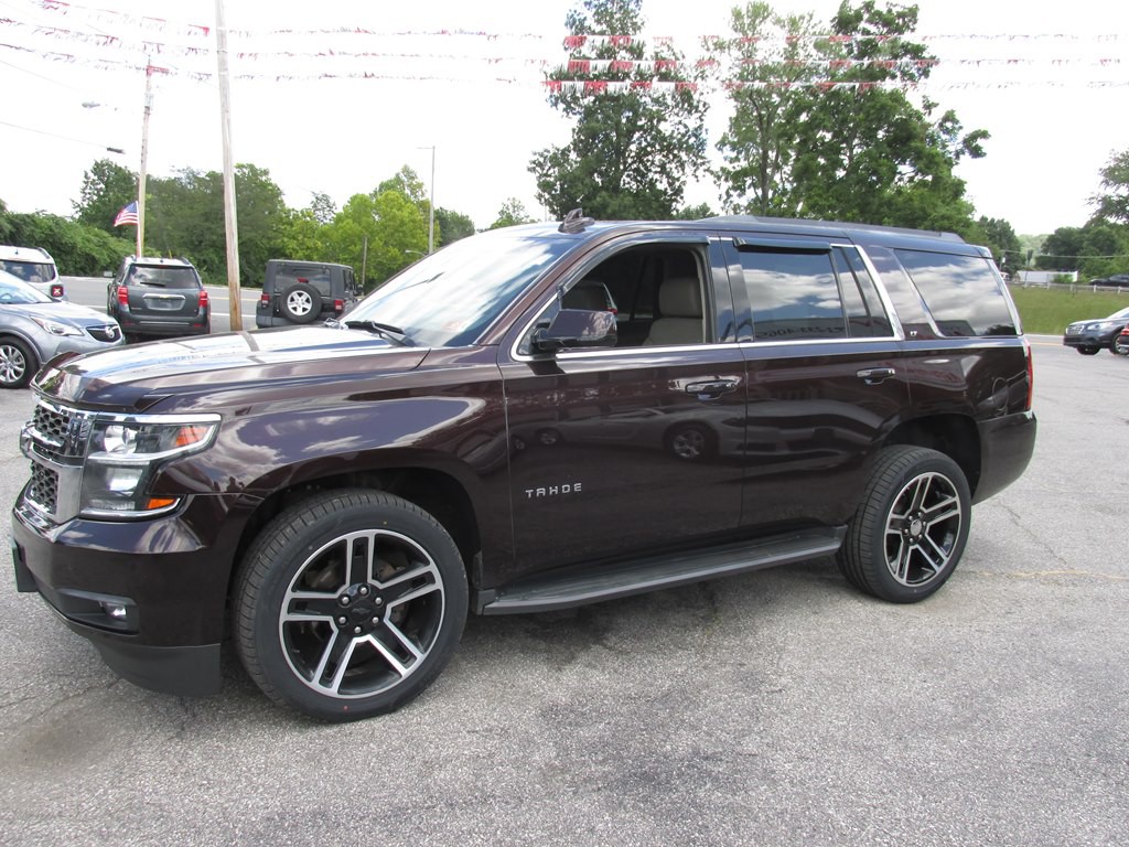 2020 Chevrolet Tahoe Image 2