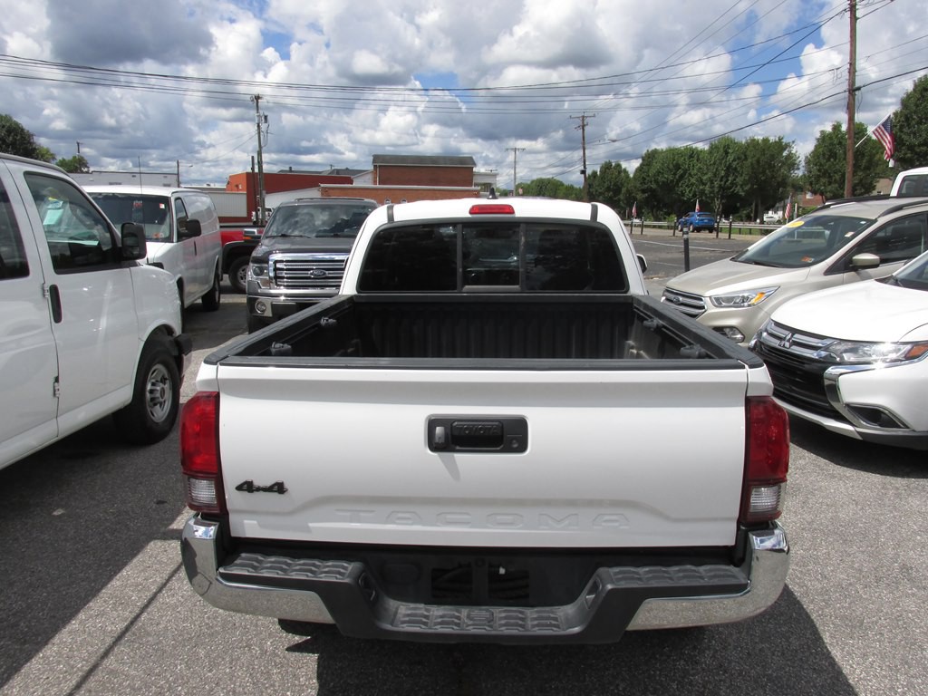 2022 Toyota Tacoma Image 6