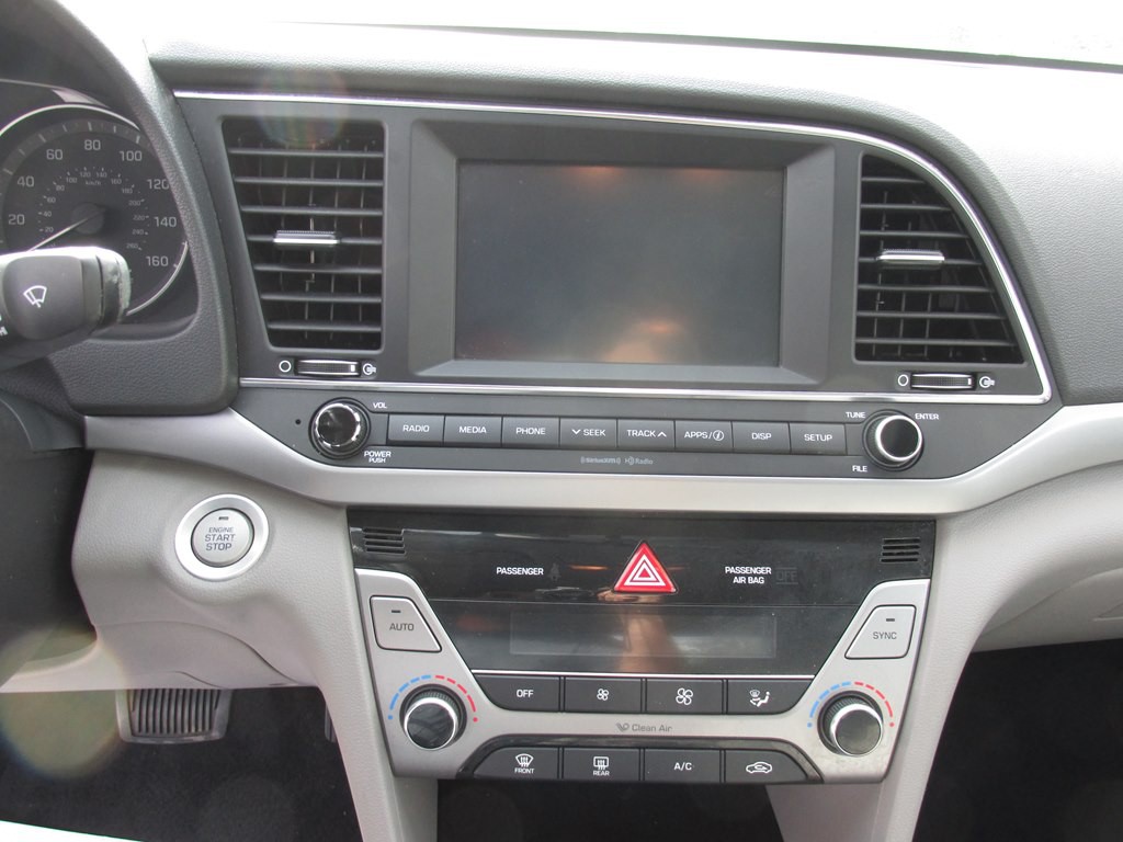 2017 Hyundai Elantra Image 12