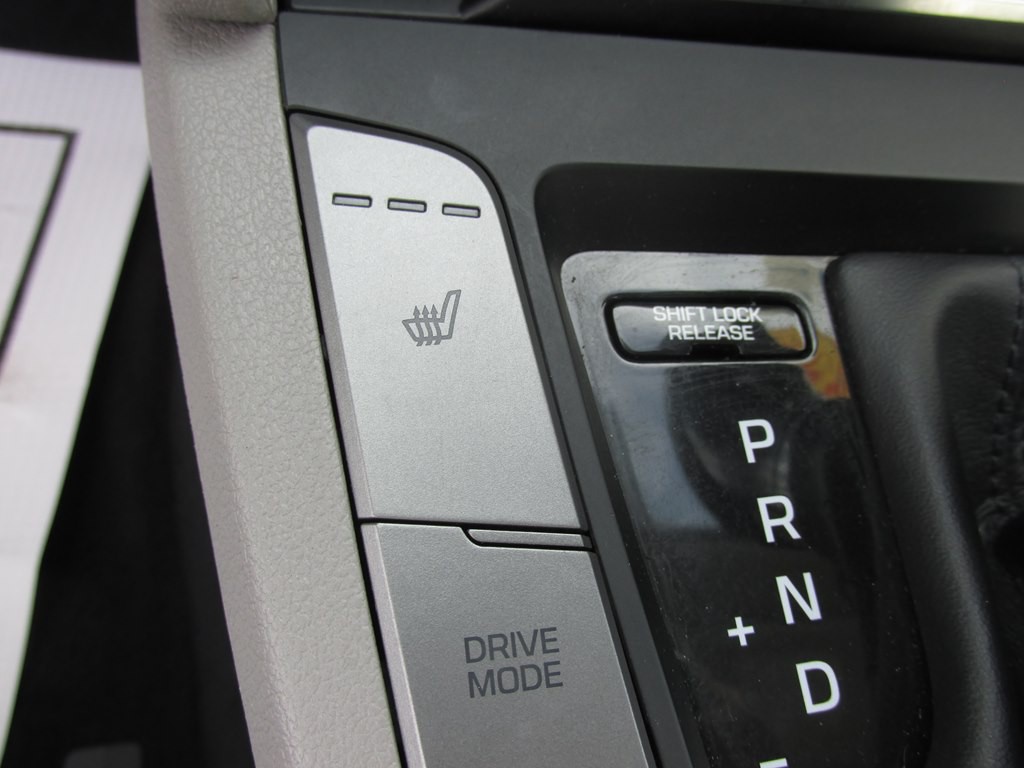 2017 Hyundai Elantra Image 13