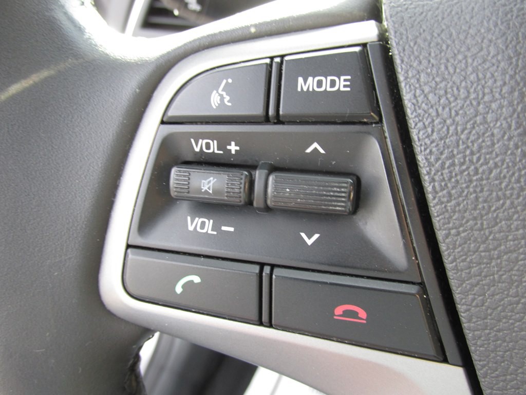 2017 Hyundai Elantra Image 15