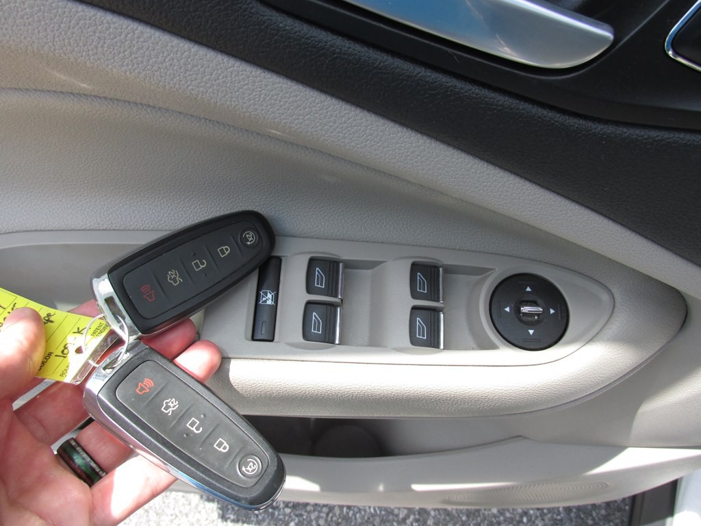 2015 Ford Escape Image 12