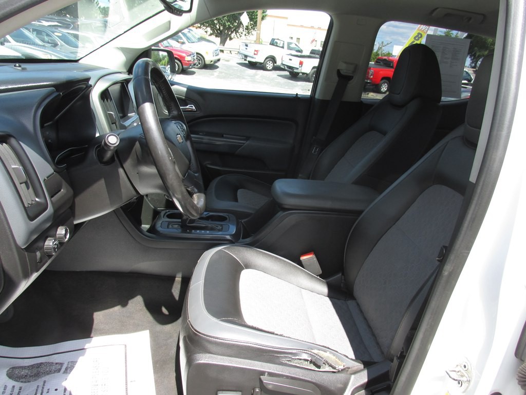 2015 Chevrolet Colorado Image 9